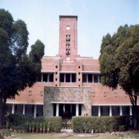 Shri Ram College of Commerce logo